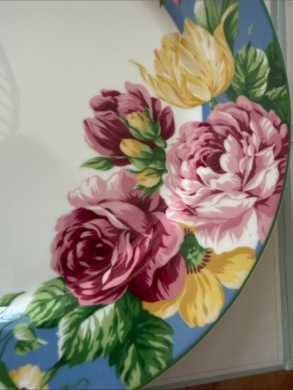 NWT Waverly Masterpiece “Garden Room” set of 2 dinner plates.